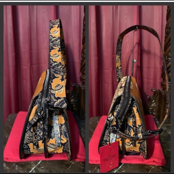 Valentino mime runway printed Hobo NWT $3695 - Picture 13 of 14